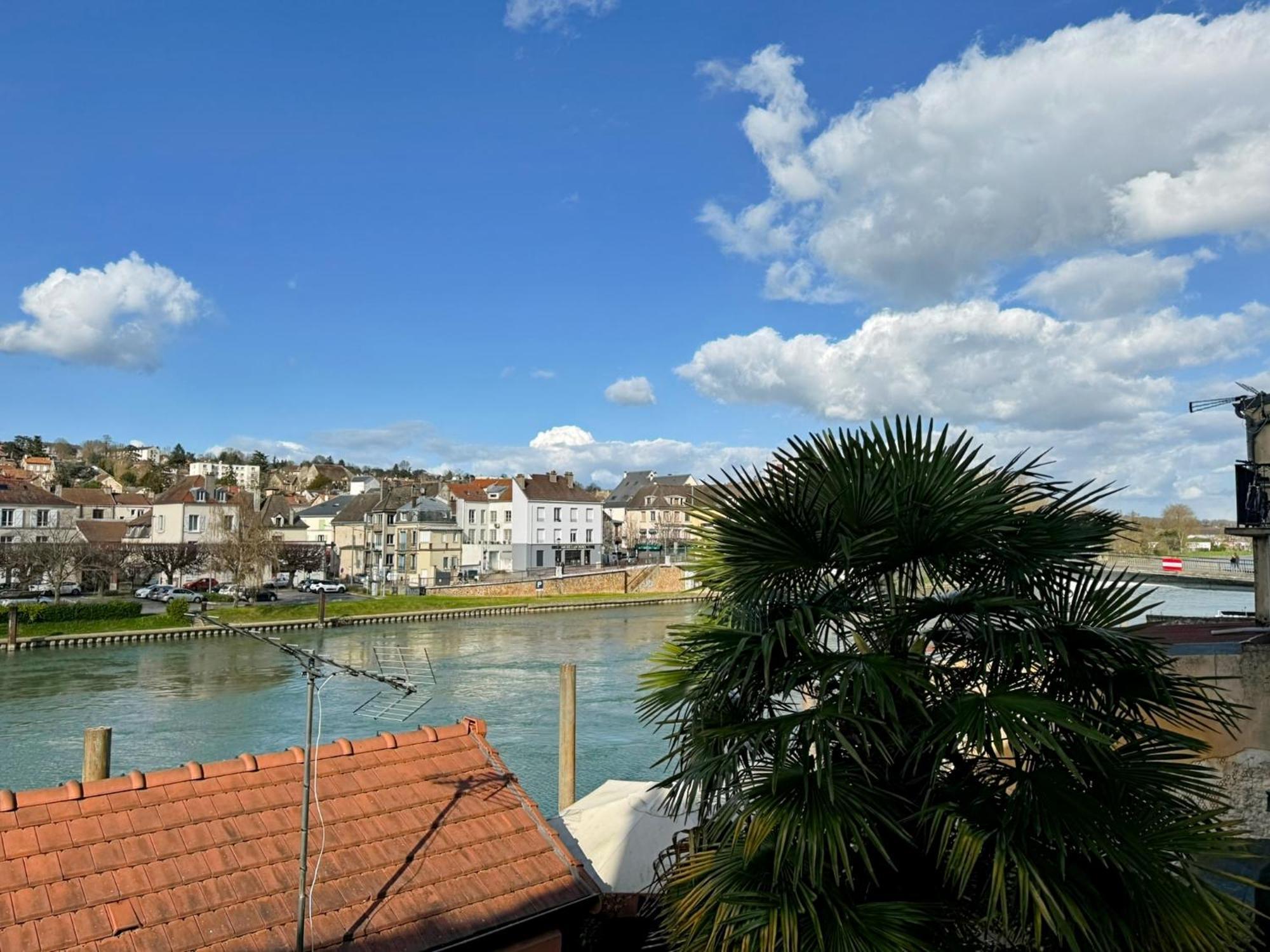 Le Cosy Lagny - Appartement Cosy Avec Balcon Vue Sur Marne Buitenkant foto