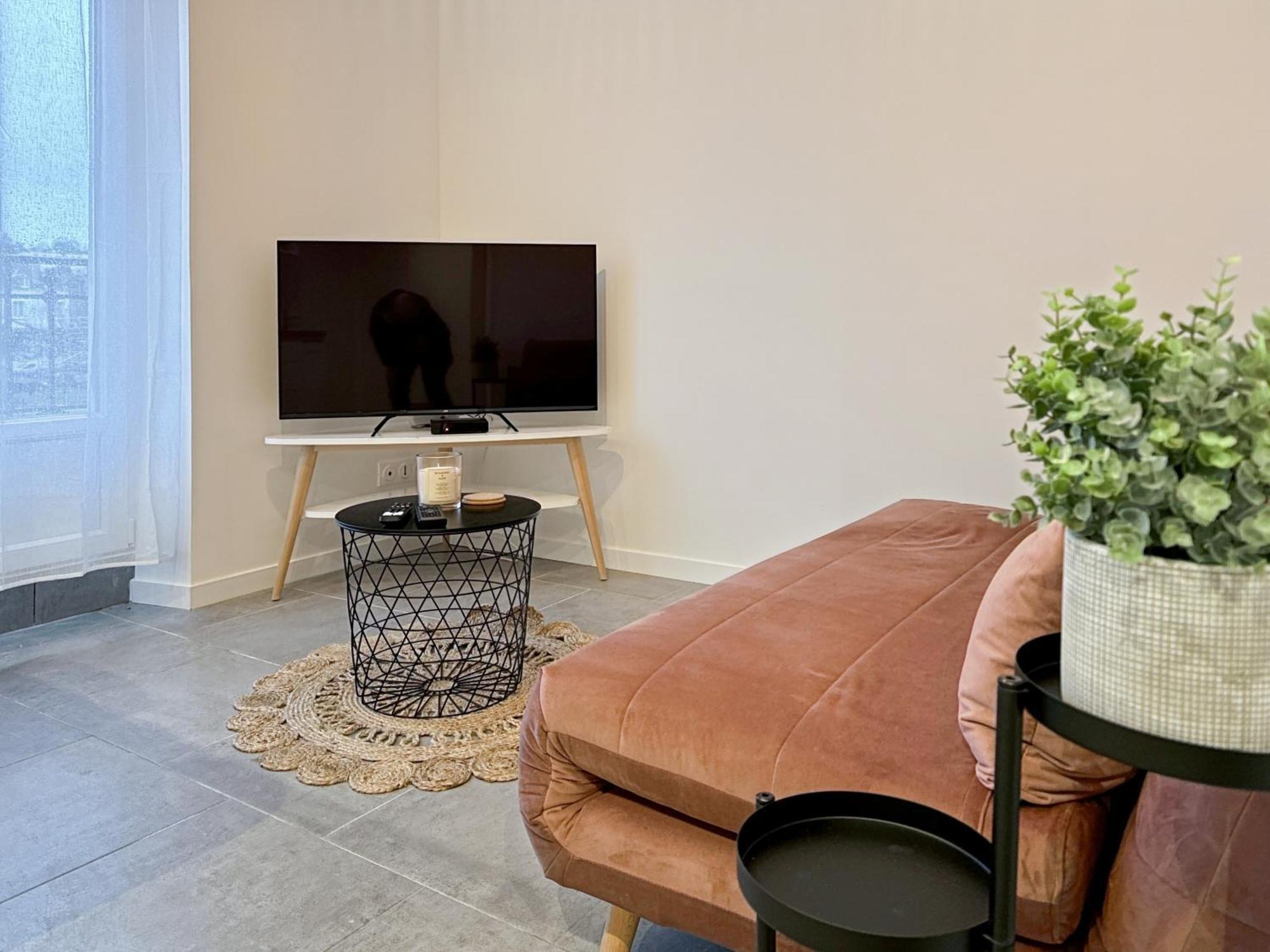 Le Cosy Lagny - Appartement Cosy Avec Balcon Vue Sur Marne Buitenkant foto