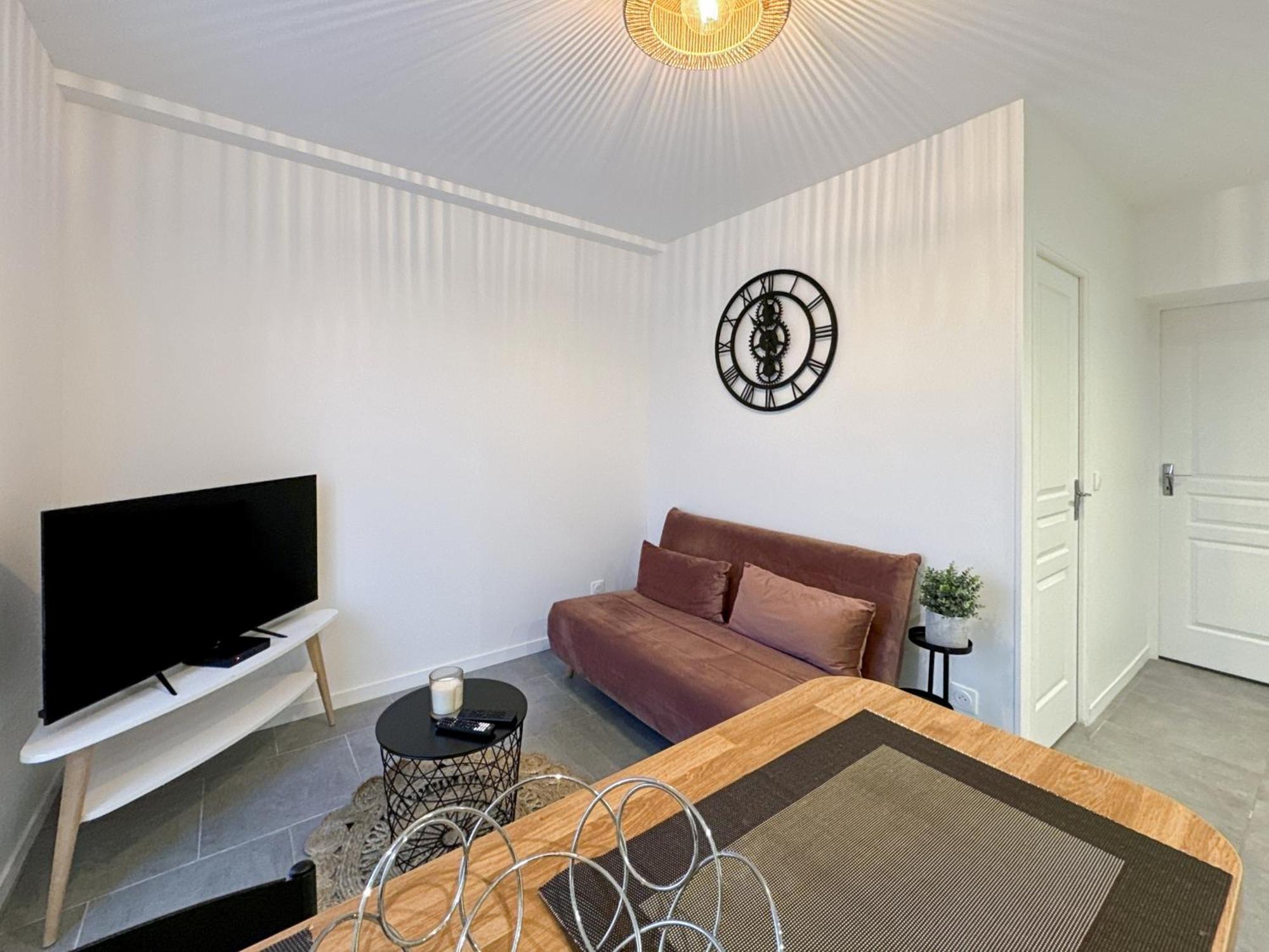 Le Cosy Lagny - Appartement Cosy Avec Balcon Vue Sur Marne Buitenkant foto